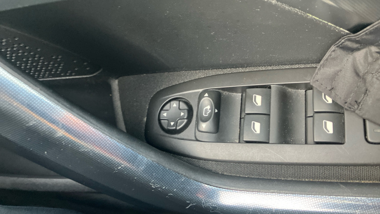 Peugeot 2008 1.2 PureTech Allure 5dr Petrol Estate